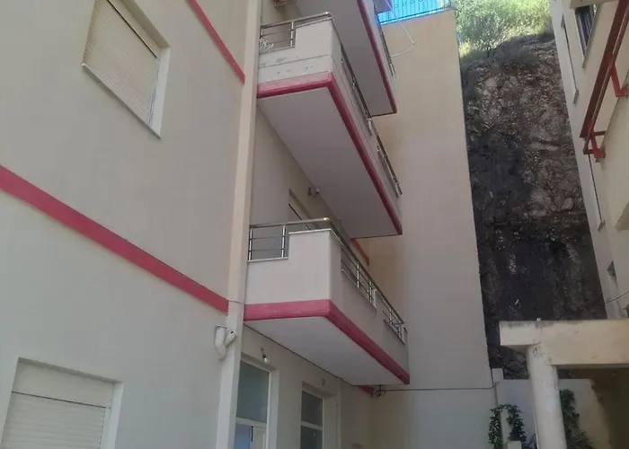 Ognen Apartment-sea View