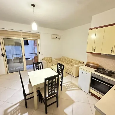 Ognen Apartment-sea View *