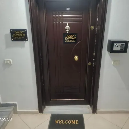 Ognen Apartment-sea View Sarande
